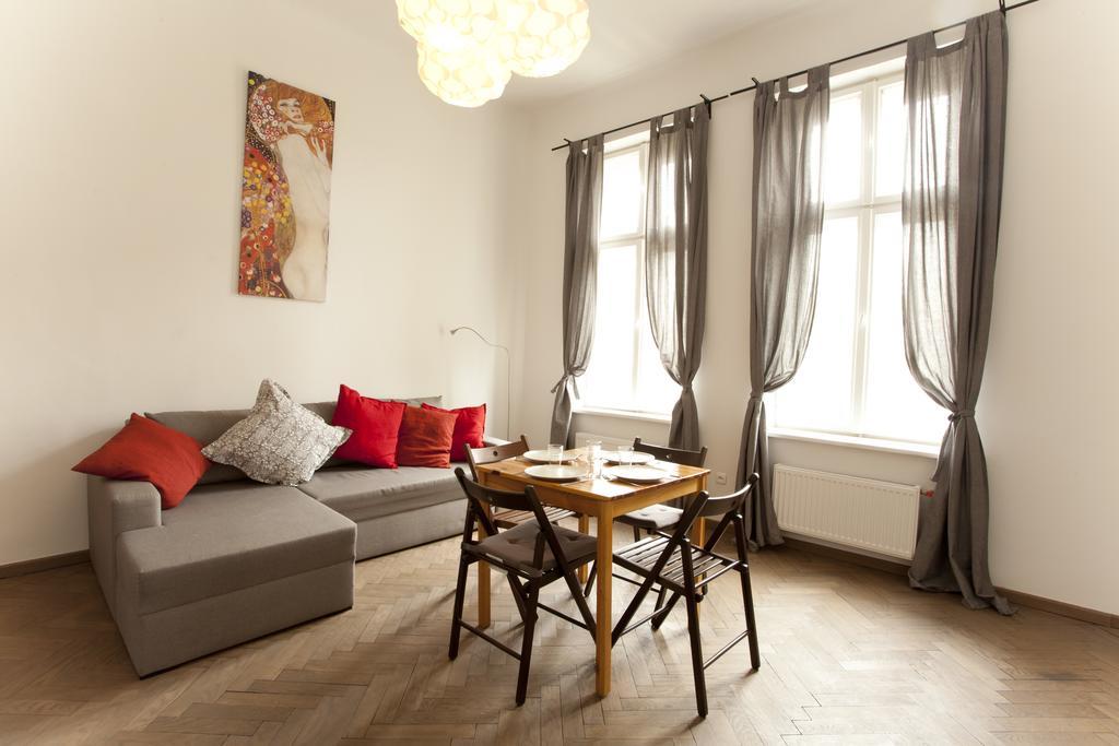 Krakow Townhouse Apartment ภายนอก รูปภาพ