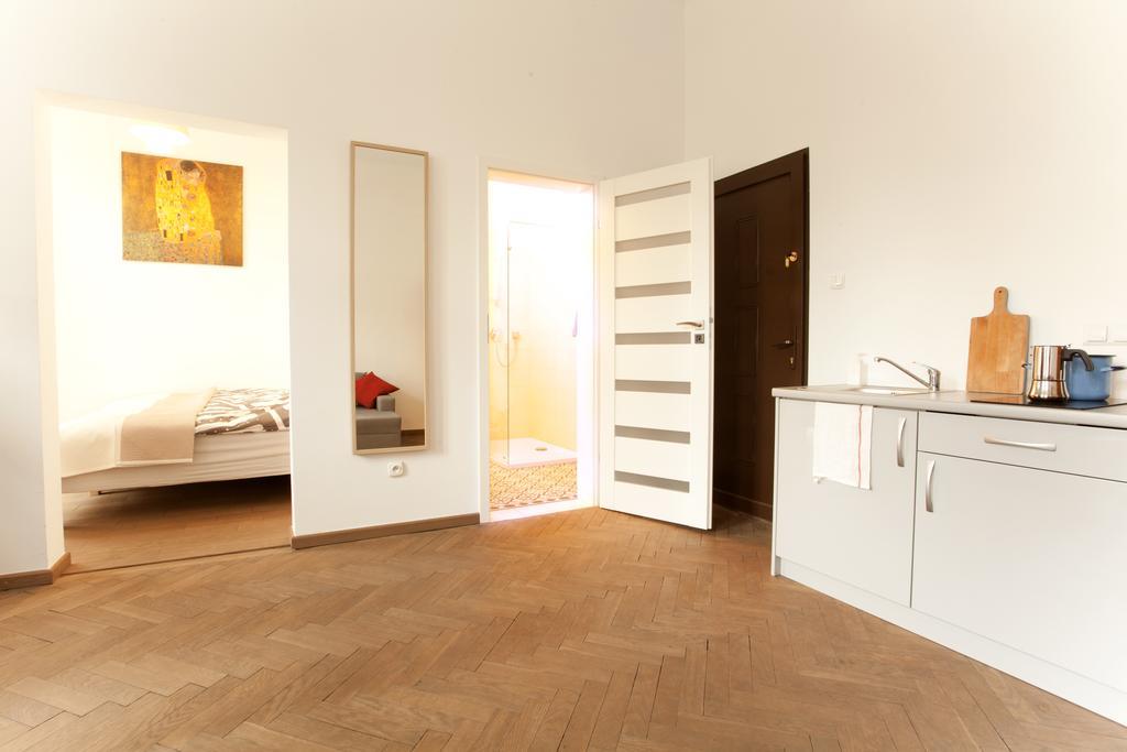 Krakow Townhouse Apartment ภายนอก รูปภาพ