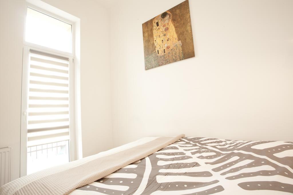 Krakow Townhouse Apartment ภายนอก รูปภาพ