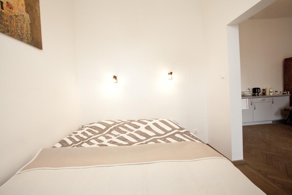 Krakow Townhouse Apartment ภายนอก รูปภาพ
