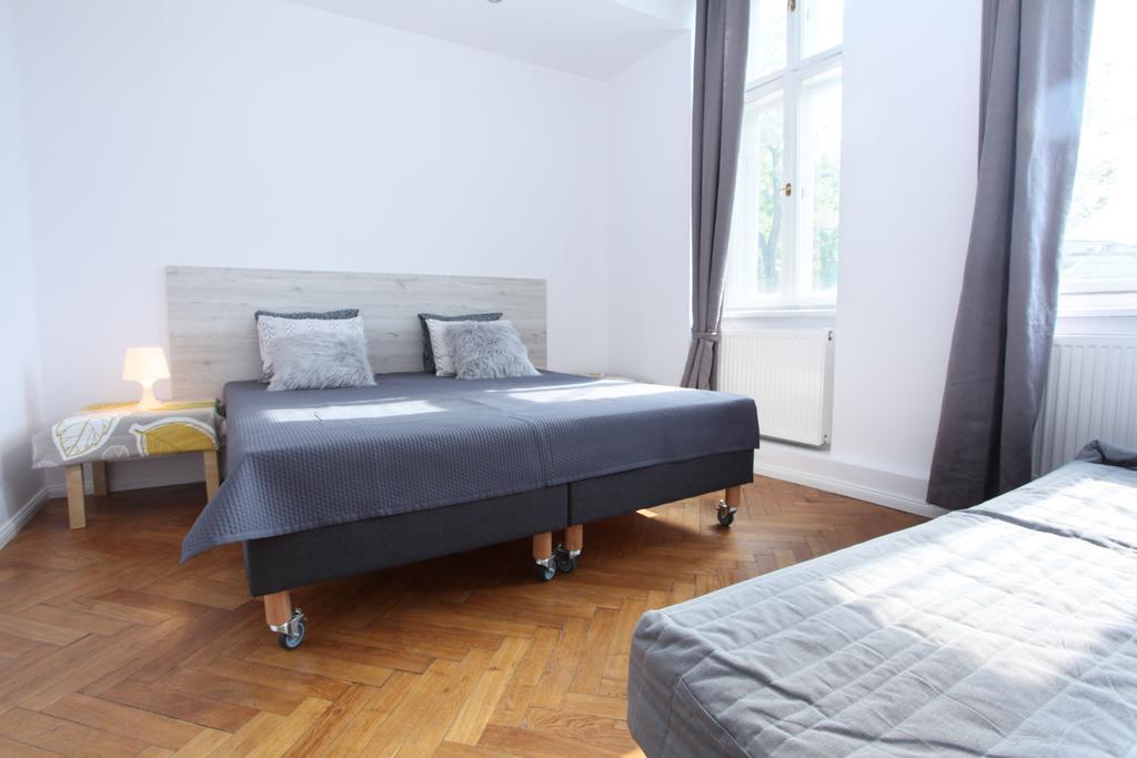Krakow Townhouse Apartment ภายนอก รูปภาพ